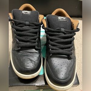 Nike Dunk Premium SB Qs Low (Black Rain)